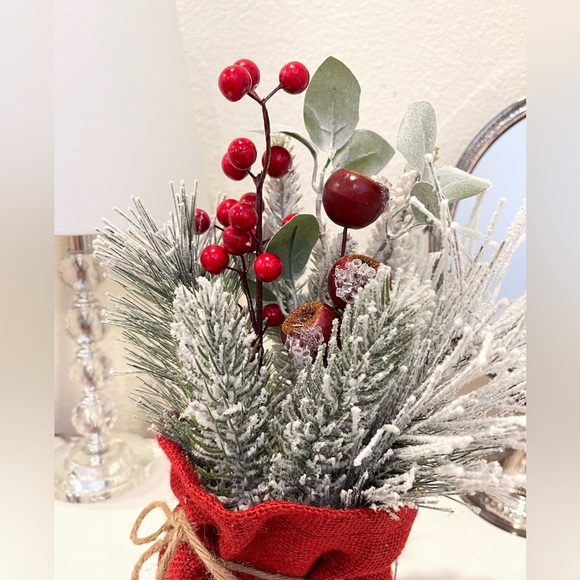 Wondershop Holiday Mixed Greenery with Red Berries Burlap Bag Centerpiece - Picture 4 of 6